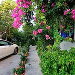 Kaya Aparthotel 4*